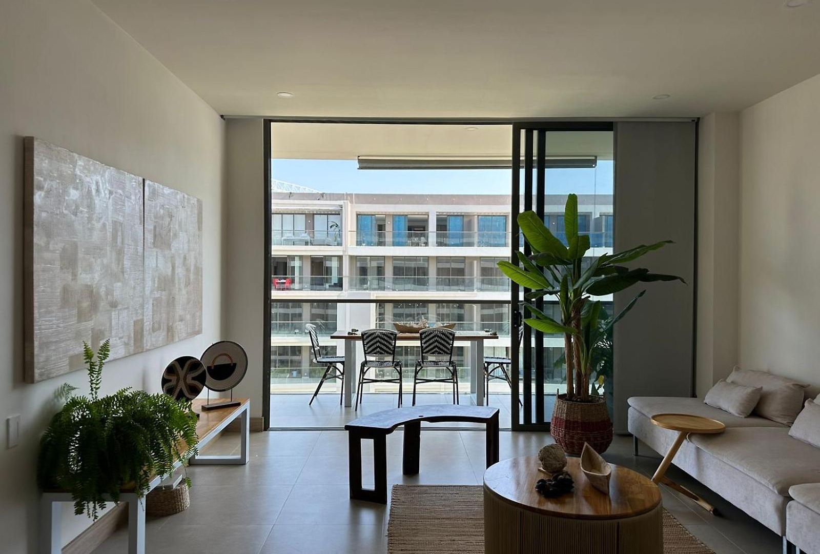 Apartamento En Frente Al Mar Con piscina