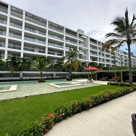Apartment En Frente Al Mar Con piscina *