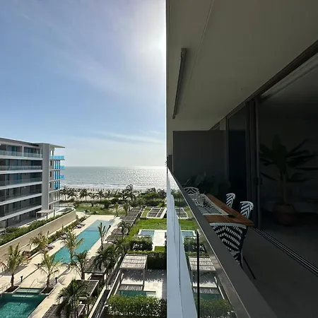 En Frente Al Mar Con piscina Apartamento