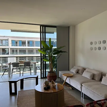 Apartamento En Frente Al Mar Con piscina Cartagena